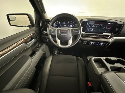 Used 2024 GMC Sierra 1500 Elevation AWD/4WD image 32