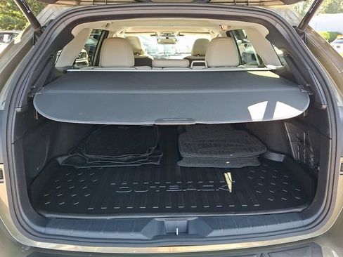Used 2023 Subaru Outback Limited AWD/4WD image 31