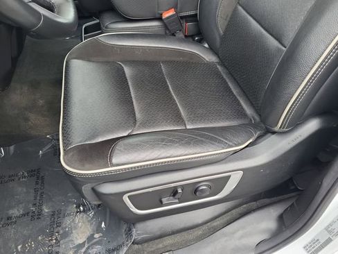 Certified 2024 RAM 1500 Laramie image 22