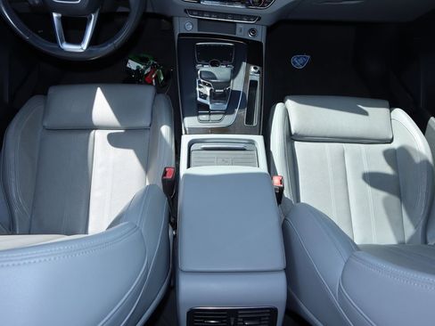 Used 2019 Audi Q5 2.0T Premium Plus w/ Premium Plus Package AWD/4WD image 8