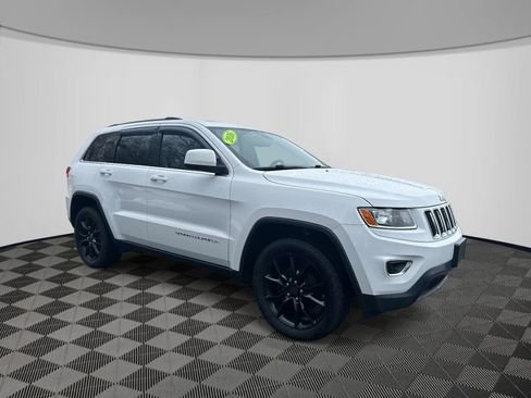 Used 2016 Jeep Grand Cherokee Laredo w/ Quick Order Package 23E image 3