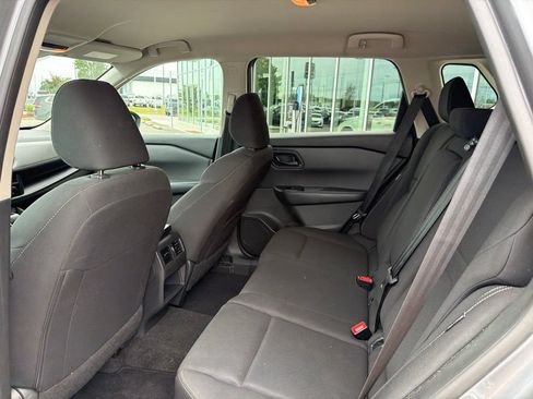 Used 2024 Nissan Rogue S AWD/4WD image 27