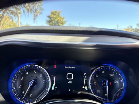 New 2026 Chrysler Pacifica Pinnacle image 19