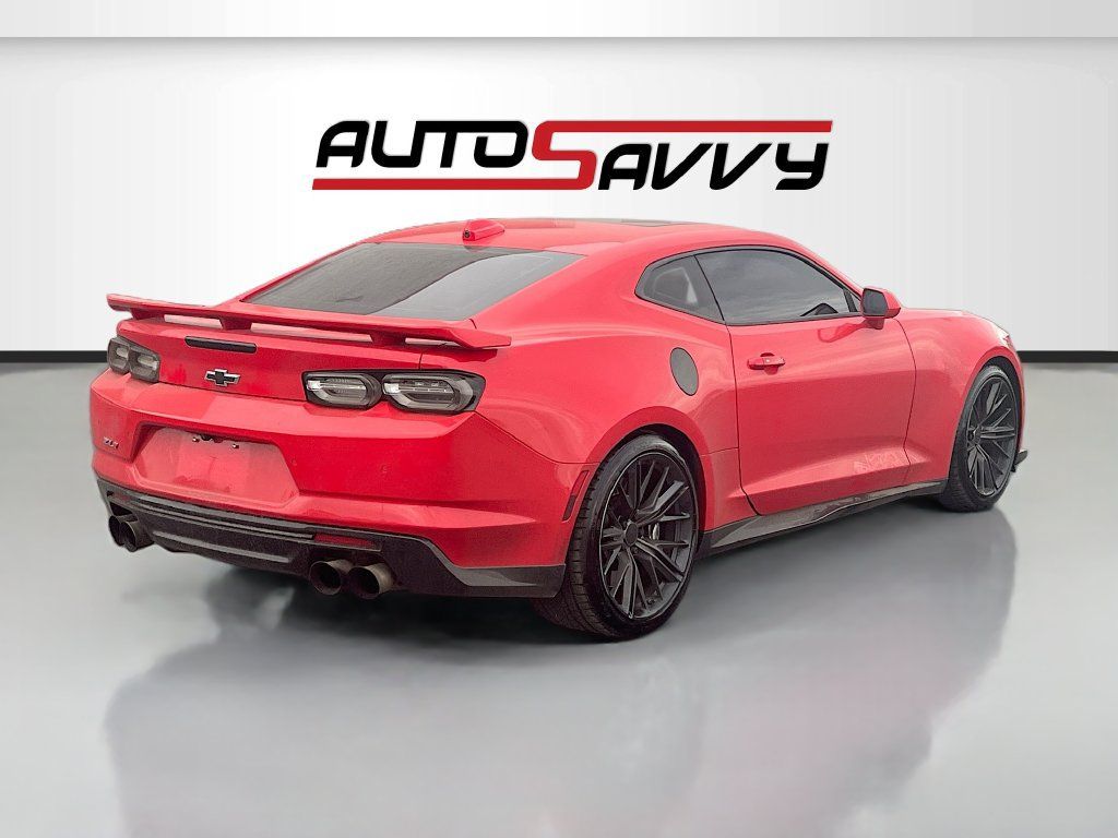 Used 2021 Chevrolet Camaro ZL1 RWD image 7