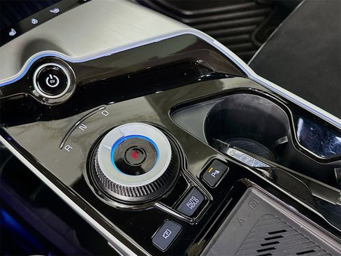 Used 2023 Kia EV6 GT-Line w/ GT-Line Suede Seat Package image 17