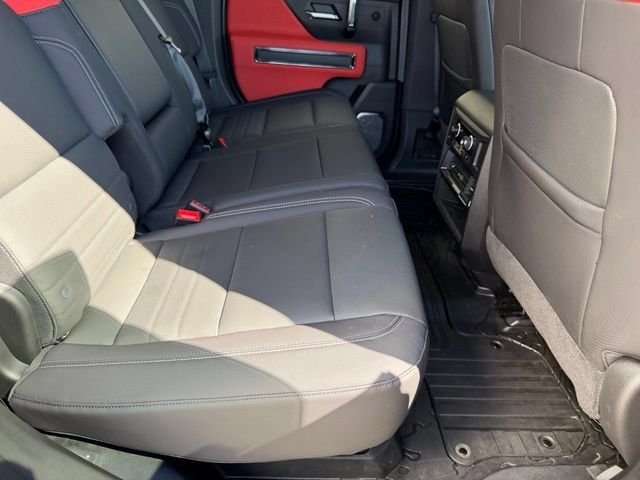 Certified 2026 GMC Hummer EV 3X w/ Carbon Fiber Edition Package AWD/4WD image 13