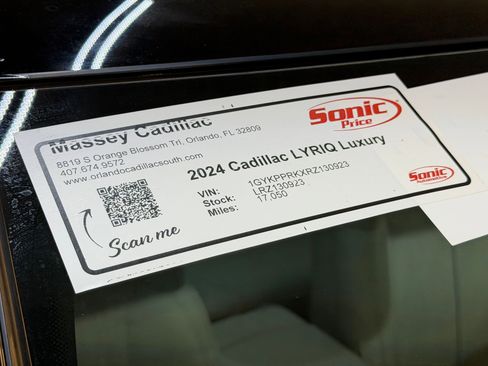 Certified 2024 Cadillac Lyriq Luxury RWD image 20