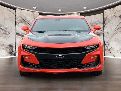 Used 2019 Chevrolet Camaro SS RWD image 2