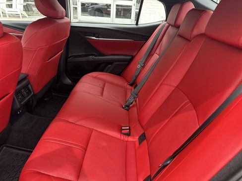 Used 2025 Toyota Camry XSE image 12