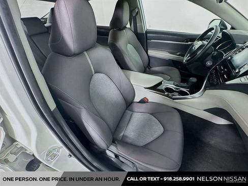 Used 2021 Toyota Camry LE FWD image 26
