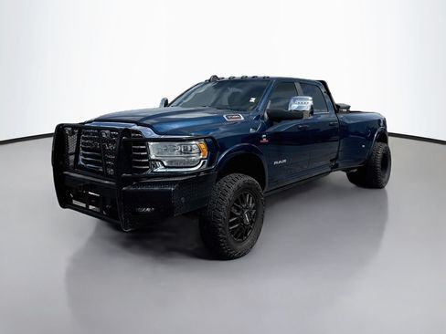 Used 2024 RAM 3500 Limited w/ Towing Technology Group AWD/4WD image 3