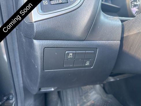 Used 2018 MAZDA MAZDA3 Sport image 9