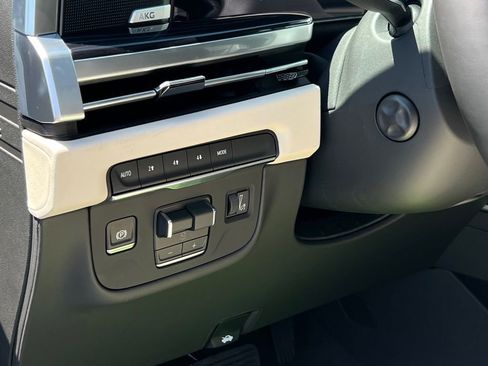 New 2026 Cadillac Escalade Sport AWD/4WD image 9
