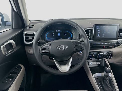 New 2026 Hyundai Venue SEL FWD image 17