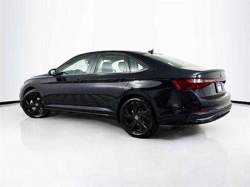 New 2026 Volkswagen Jetta SE image 6