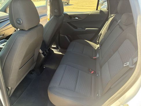 Used 2025 Chevrolet Equinox LT AWD/4WD image 38