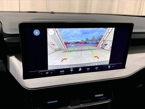 Used 2025 Ford Maverick XLT w/ Equipment Group 302A image 24