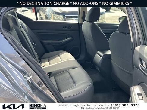 Used 2025 Nissan Altima 2.5 SV FWD image 17