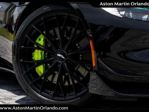 Used 2023 Aston Martin V8 Vantage Coupe RWD image 4