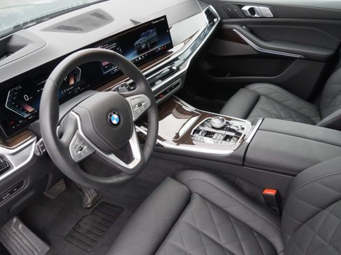 Used 2026 BMW X7 xDrive40i AWD/4WD image 26