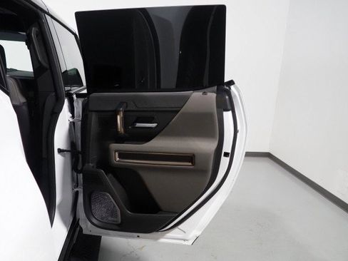 Used 2025 GMC Hummer EV 3X AWD/4WD image 81