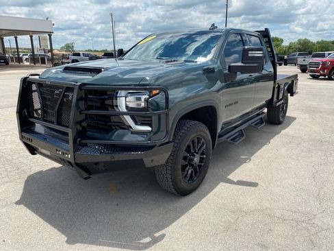 Used 2025 Chevrolet Silverado 2500 LTZ w/ Trail Boss Package AWD/4WD image 2