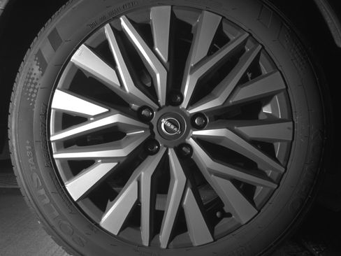 Used 2025 Nissan Altima 2.5 SV FWD image 15