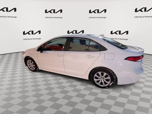 Used 2024 Toyota Corolla LE image 6
