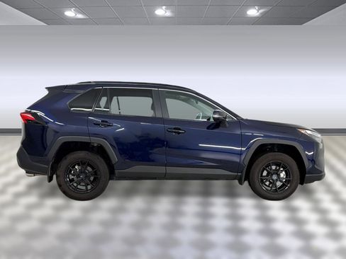 Used 2025 Toyota RAV4 XLE w/ Convenience Package FWD image 8