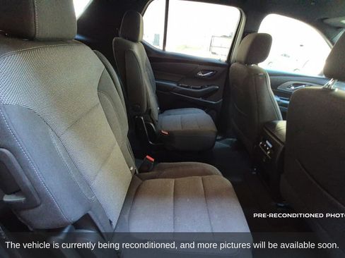 Used 2023 Chevrolet Traverse LT w/ LPO, Roadside Safety Package FWD image 13