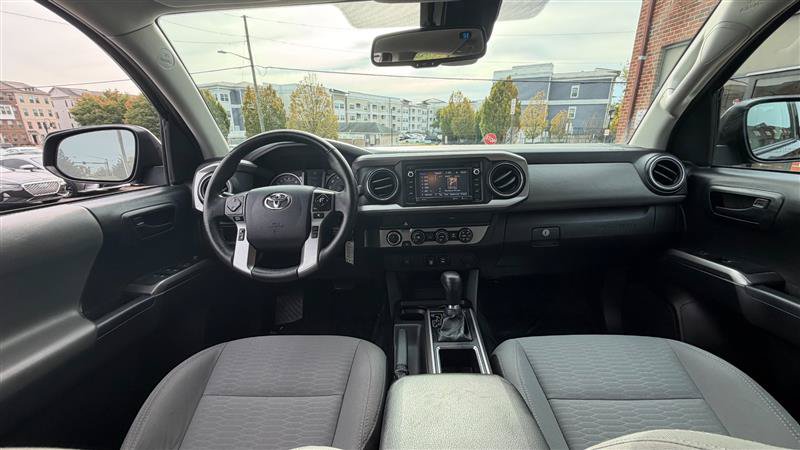 Used 2019 Toyota Tacoma SR5 AWD/4WD image 20