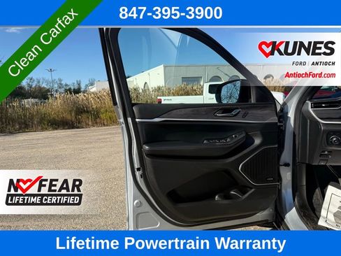 Used 2024 Jeep Grand Cherokee Limited 4xe image 27