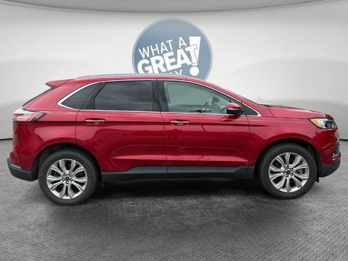 Certified 2022 Ford Edge Titanium AWD/4WD image 2