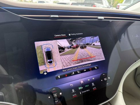 Certified 2023 Mercedes-Benz EQS 580 4MATIC Sedan image 25