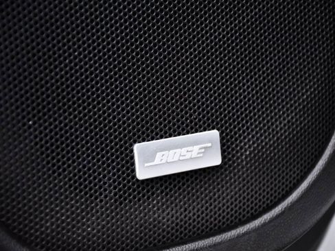 Used 2022 GMC Acadia Denali w/ Denali Ultimate Package image 11