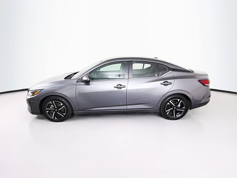 Used 2024 Nissan Sentra SV FWD image 4