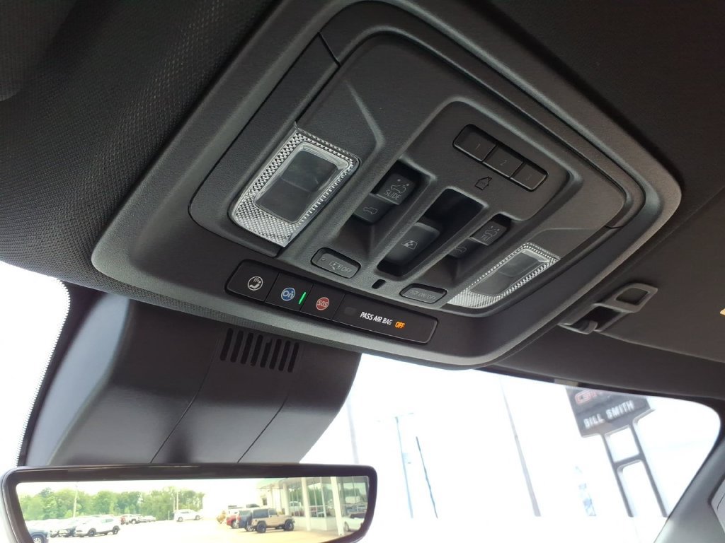 Used 2024 Chevrolet Silverado 3500 High Country w/ High Country Premium Package AWD/4WD image 30