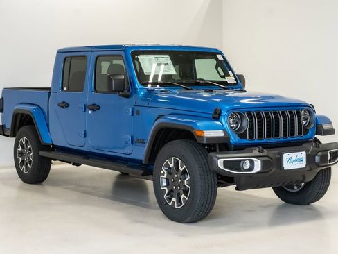 New 2026 Jeep Gladiator Sport image 4
