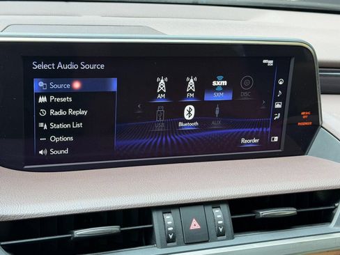 Used 2021 Lexus ES 300h Ultra Luxury FWD image 28