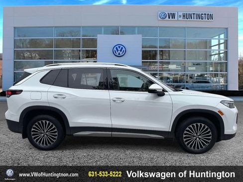 Certified 2025 Volkswagen Tiguan S w/ 18" Wheel Package image 6