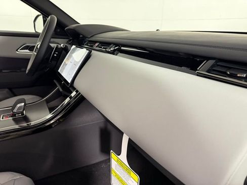 Certified 2026 Land Rover Range Rover Velar Dynamic SE image 35