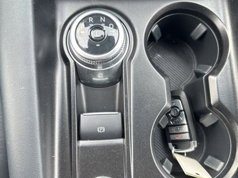 Used 2025 Ford Explorer ST-Line w/ ST-Line Street Pack image 18