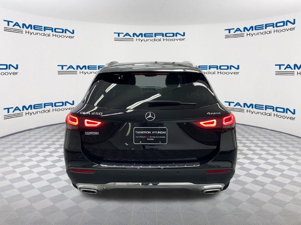 Used 2023 Mercedes-Benz GLA 250 4MATIC w/ Premium Package image 4