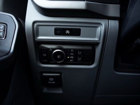 Used 2025 Ford F150 XLT w/ Equipment Group 301A Standard image 19