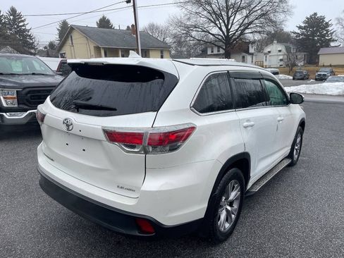 Used 2014 Toyota Highlander Plus AWD/4WD image 6
