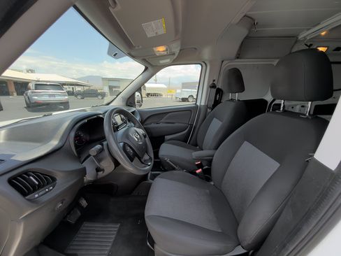 Used 2022 RAM ProMaster City Tradesman FWD image 11