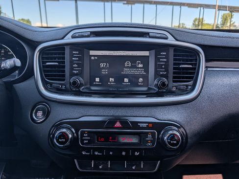 Used 2019 Kia Sorento EX FWD image 26