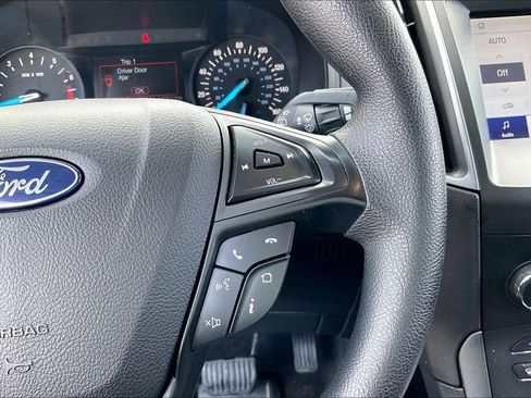 Used 2020 Ford Edge SE FWD image 18