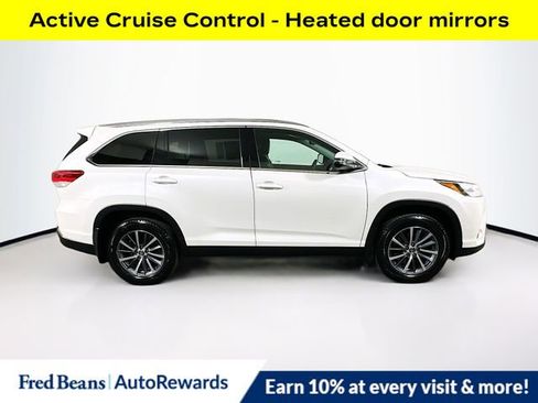 Used 2019 Toyota Highlander XLE image 8