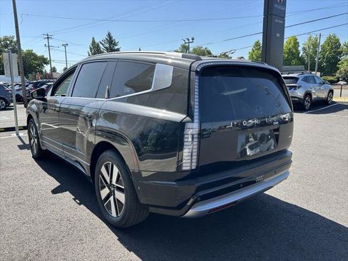 New 2026 Hyundai Ioniq 9 SEL image 8